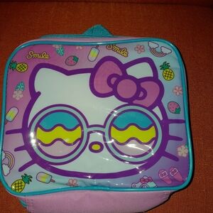 Cinnamon roll hello kitty Sanrio Lunch box NWT insulated zippered.  9x8.5"